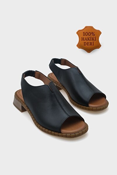 Capone Outfitters Rövid sarkú, egypántos bőr női szandál