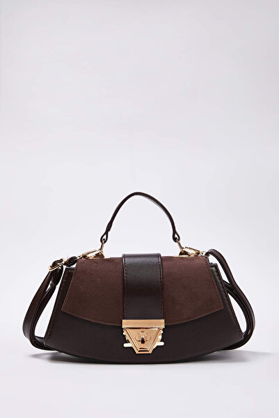 TRENDYOL SHOES Geantă de umăr pentru femei din piele intoarsa maro inchis cu ...