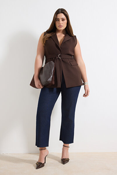 Trendyol Curve Braune, gewöhnliche, mit Gürtel gefütterte, gewebte Weste in Ü...