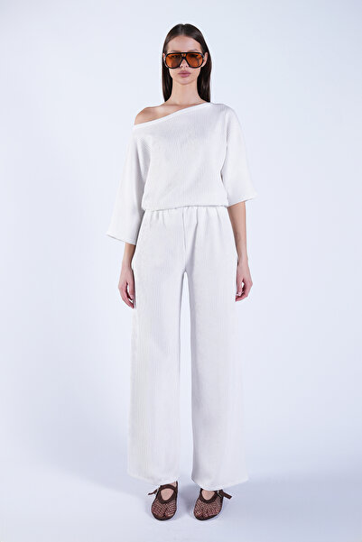 Trend Alaçatı Stili Women's Ecru Boat Neck Bat Sleeve Loose Blouse and Palazz...