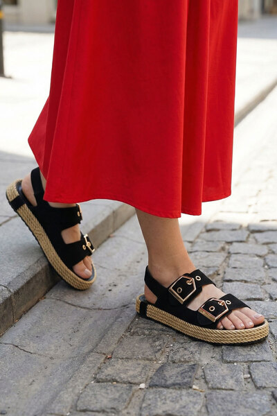 SOHO Черни дамски сандали 21312