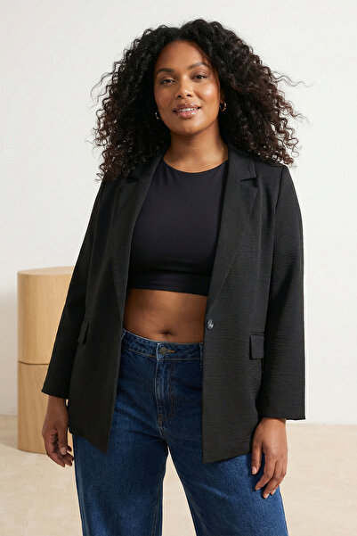 Trendyol Curve Schwarze Jacke in Leinenoptik mit gepunktetem Futter und Webmu...