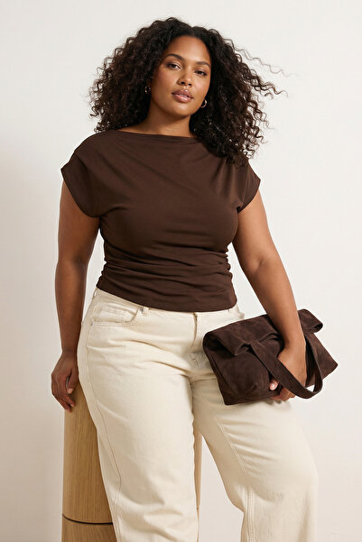 Trendyol Curve Braun Sakupljeni / Draped Detaljna teče asimetrična kragna ple...