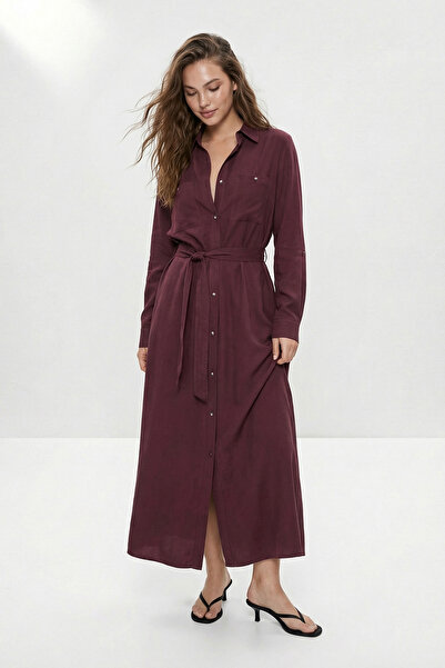 ترينديول كوليكشن فستان ماكسي منسوج بحزام باللون العنابي TWOSS26EL00708