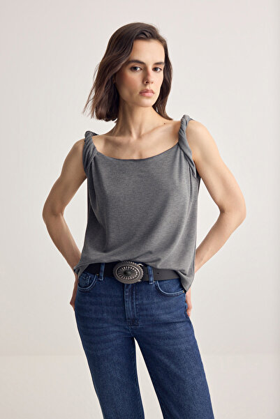 Muse for all x Trendyolmilla Μαύρη αντίκα αγκράφα με λεπτομέρειες Γυναικεία ζ...