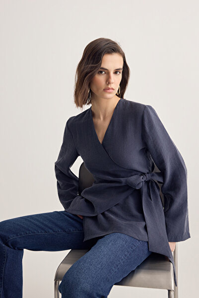 Muse for all x Trendyolmilla Μπλούζα σε μπλε ναυτικό χρώμα με διπλό κουμπωτό ...