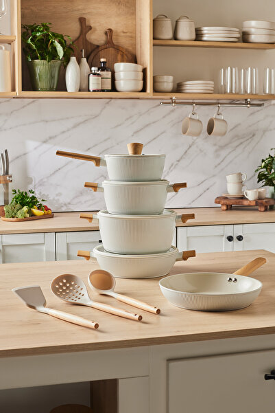 Karaca x Refika Swiss Crystal Pureline 12 Parça Tencere ve Tava Seti Almond C...