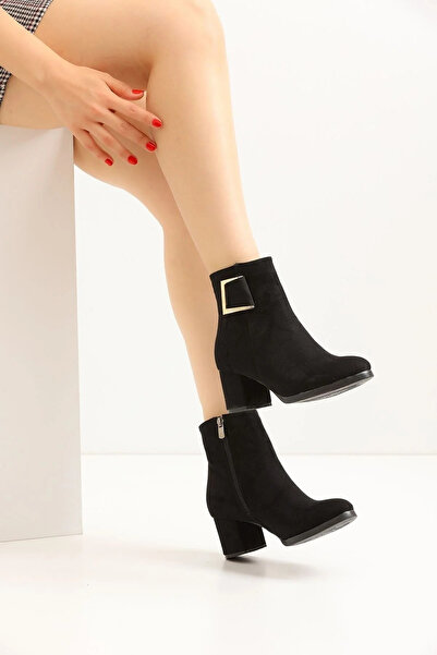 marinarosse Γυναικείες μαύρες αγκράφες με λεπτομέρεια κοντές μπότες με τακούνι