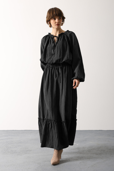 Trendyol Modest Μαύρο τσαλακωμένο ύφασμα με ελαστικό γιακά, μπλούζα και φούστ...