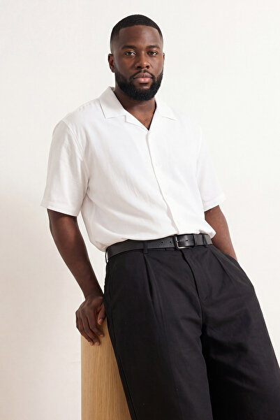 Trendyol Kollektion Weißes Oversize-Herrenhemd in Übergröße TMNSS26AX00001