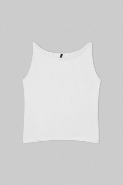 Trendyol Curve Λευκό Βισκόζη Ριμπ πλέξη Ελαστικό Άνετη πλεκτή μπλούζα χωρίς μ...