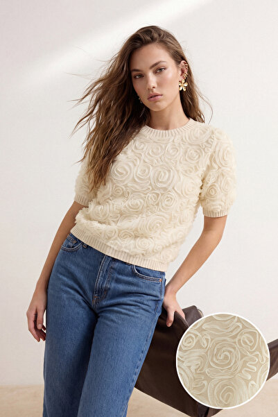 Συλλογή Trendyol Εκρού τούλι τριαντάφυλλο πλεκτό μεσαία μπλούζα TWOAW25BZ00321