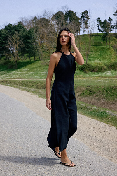 Συλλογή Trendyol Πιο Βιώσιμο Μαύρο Υφαντό Φόρεμα Μίντι TWOSS26EL00286