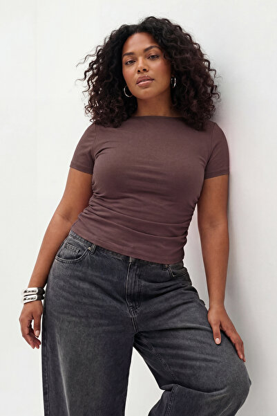 Trendyol Curve Καφέ Βισκόζη Ριμπ Πλεκτή Μπλούζα Μεγάλου Μεγέθους με Σούρες στ...