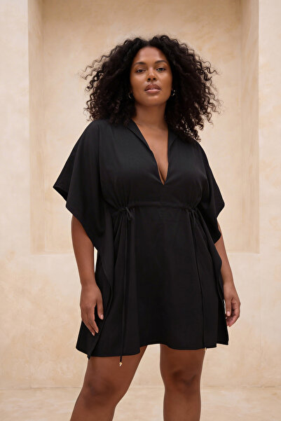 Trendyol Curve Ρούχα παραλίας Μαύρο με ρυθμιζόμενα πλαϊνά κορδόνια Κιμονό & Κ...