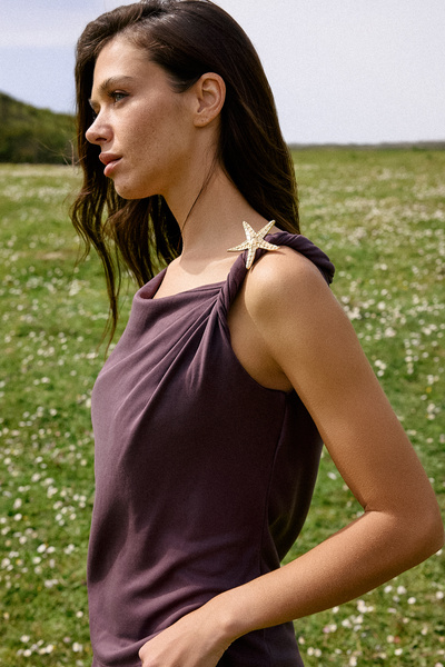 Συλλογή Trendyol Πιο βιώσιμη πλεκτή μπλούζα από μοντάλ πριμιούμ με ασύμμετρο ...