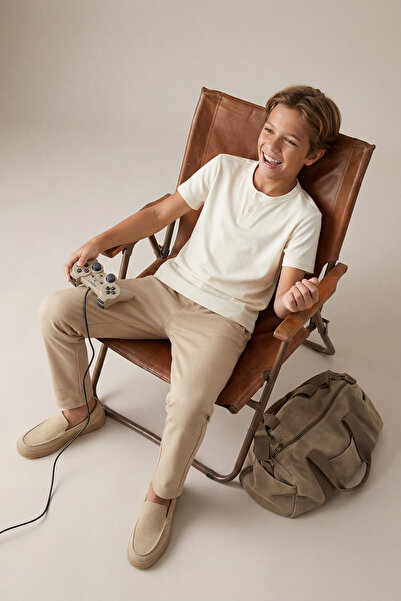 TRENDYOLKIDS Εκρού Πλεκτό Σετ Αγοριών για το Εορταστικό Περίοδο - Τοπ και Παν...