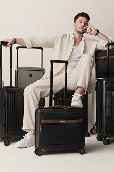 Avva Men's Ecru Bottom-Bottomed Collar Breathable Soft Touch Oversized Fit Sh...