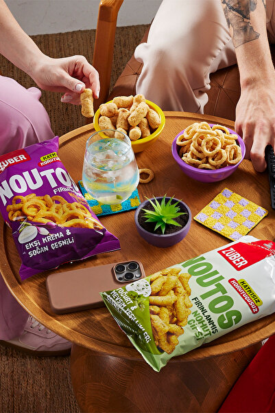 Züber Noutos Ekşi Krema ve Soğan 55g x 3 Adet + Yoğurt ve Mevsim Yeşillikleri 55g x 3 Adet Nohut Cipsi