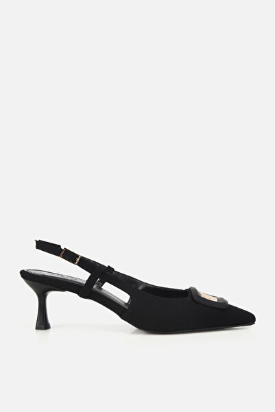 Yaya by Hotiç Γυναικεία μαύρα παπούτσια με μυτερή μύτη και χρυσή λεπτομέρεια,...