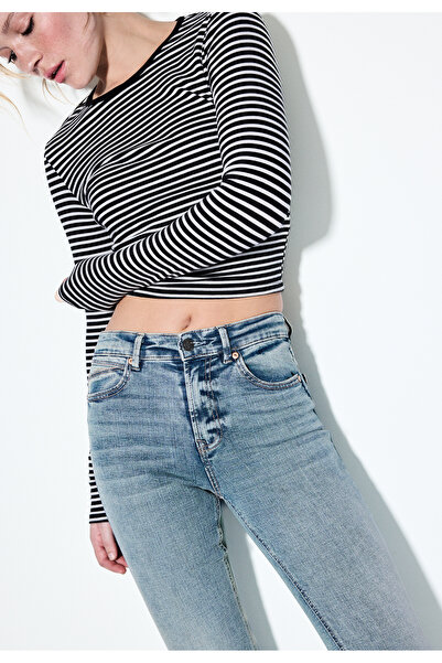 Stradivarius İspanyol paça slim fit jean