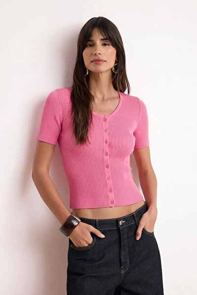 Trendyol Kollektion Rosa, nachhaltigere Basic-Bluse mit V-Ausschnitt TWOSS26B...