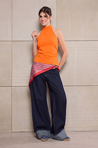 Trendyol Kollektion Teen Orange figurbetonte Neckholder-Bluse mit gerafftem P...