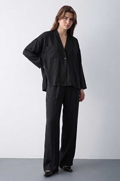 Trendyol Collection بلوزة سوداء وبنطلون مودال - طقم علوي TWOSS26AU00178