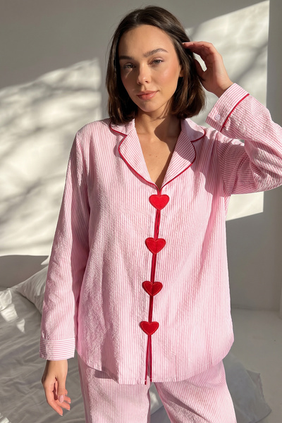 Trendyol Collection Set de pijamale din țesătură din viscoză brodate cu inimă...