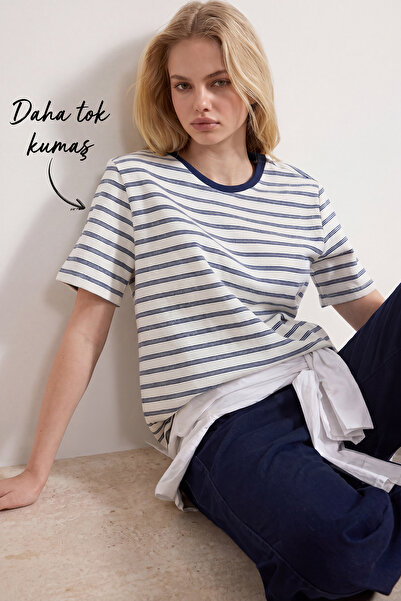 Trendyol Collection Tricou tricotat cu mânecă scurtă, cu dungi bleumarin, cro...