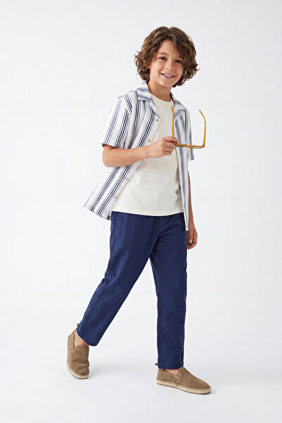 TRENDYOLKIDS Kamena trodelna 100% pamučna majica i pantalone za dečake, stand...