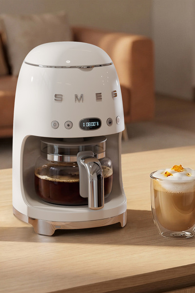 SMEG 50's Style Retro Beyaz Filtre Kahve Makinası