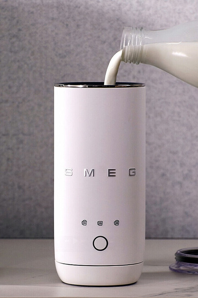 SMEG 50'S Style Compact Süt Köpürtme Makinesi Beyaz