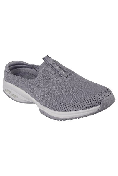 SKECHERS وقت التنقل