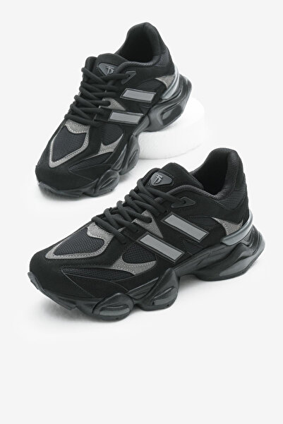 Tonny Black Unisex-Sportschuhe mit Schnürung und weißer Poly-Sohle und Anorak...