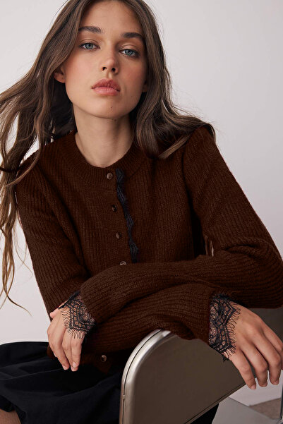 Trendyol Collection Brown Lace-Trimmed Knitwear Cardigan Twoaw26Hi00171
