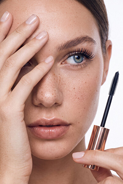 Trendyolmilla Beauty Ekstra crna i produžujuća veganska crna maskara TKZAW25M...