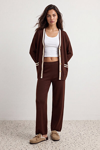 Trendyol Modest Set de tricotaje maro cu blocuri de culoare, cardigan cu nast...