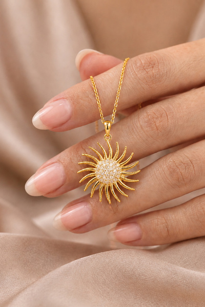 Söğütlü Silver Gümüş Altın Yaldızlı Zirkon Taşlı Güneş Kolye Sgtl11039gold
