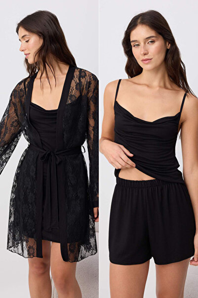 TRENDYOLMİLLA Set de pijamale negre din viscoză tricotată cu detalii din dant...
