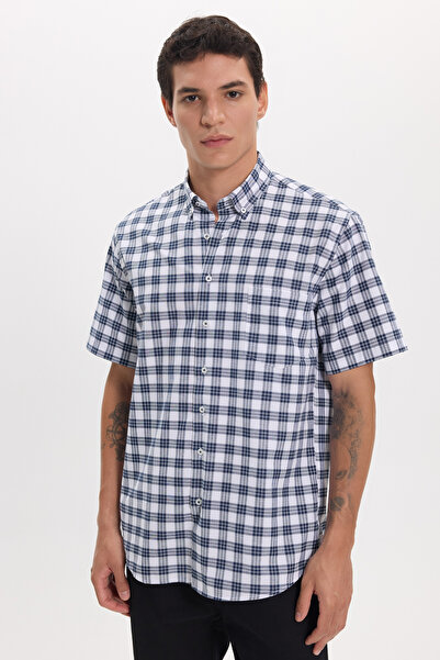 Tudors Men's regular fit casual button-down collar checkered short sleeve cot...