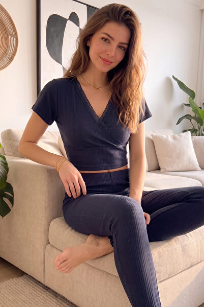 Pijamaevi Lacivert Dantel Detaylı V Yaka Örme Crop Pijama Takımı