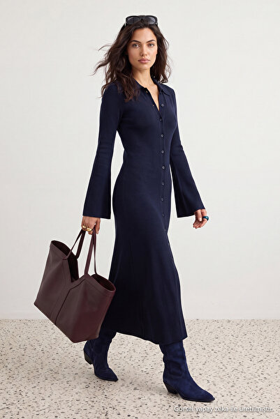 Trendyol Collection كارديجان/فستان باللون الأزرق الداكن ذو ملمس ناعم وياقة عل...