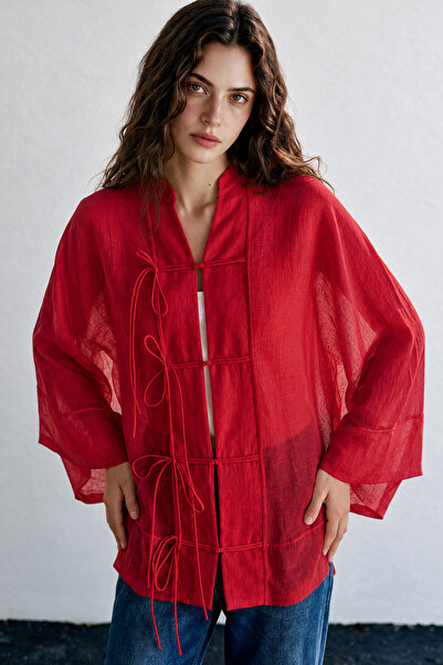 Trendyol Collection قميص أحمر شفاف خفيف الوزن برباط TWOAW27GO00074