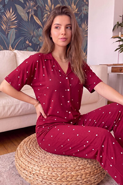 Pijamaevi طقم بيجامة من الخيزران بأزرار أمامية وأكمام قصيرة مزخرفة بقلب أحمر ...