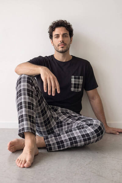 Pijamaevi Siyah Beyaz Ekose Desen Cep Detaylı Kısa Kol Erkek Pijama Takımı