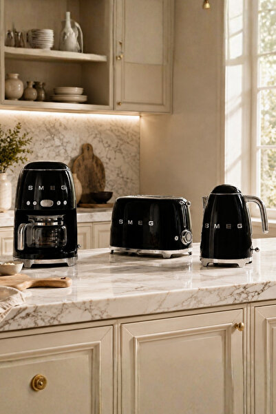 SMEG 50's Style Retro Siyah Kettle 1x2 Ekmek Kızartma Makinesi Ve Filtre Kahv...