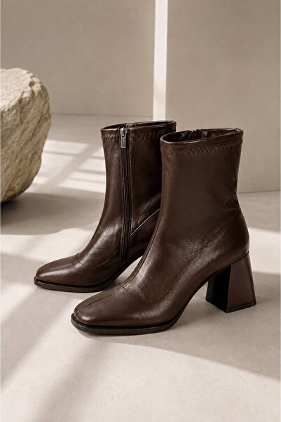 İncimoda Women's Light Brown Blunt Toe Heeled Boots