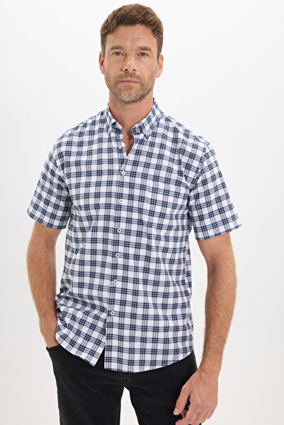 Tudors Men's regular fit casual button-down collar checkered short sleeve cot...