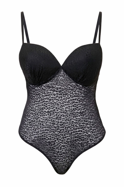 Trendyol Curve Schwarzer Body mit schmalen Trägern und Leopardenmuster in Übe...